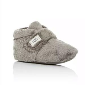 Ugg Bixbee Gray Faux Fur Bootie Unisex Size 0/1